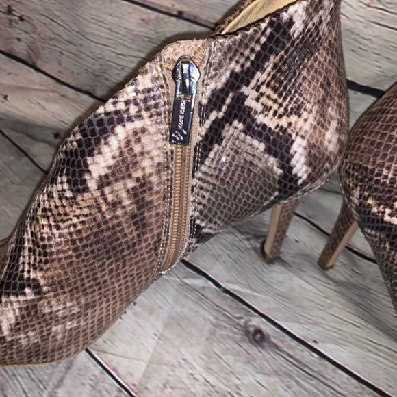 Jessica Simpson Layra Booties Sz 10;  3.5” heel - Picture 2 of 8